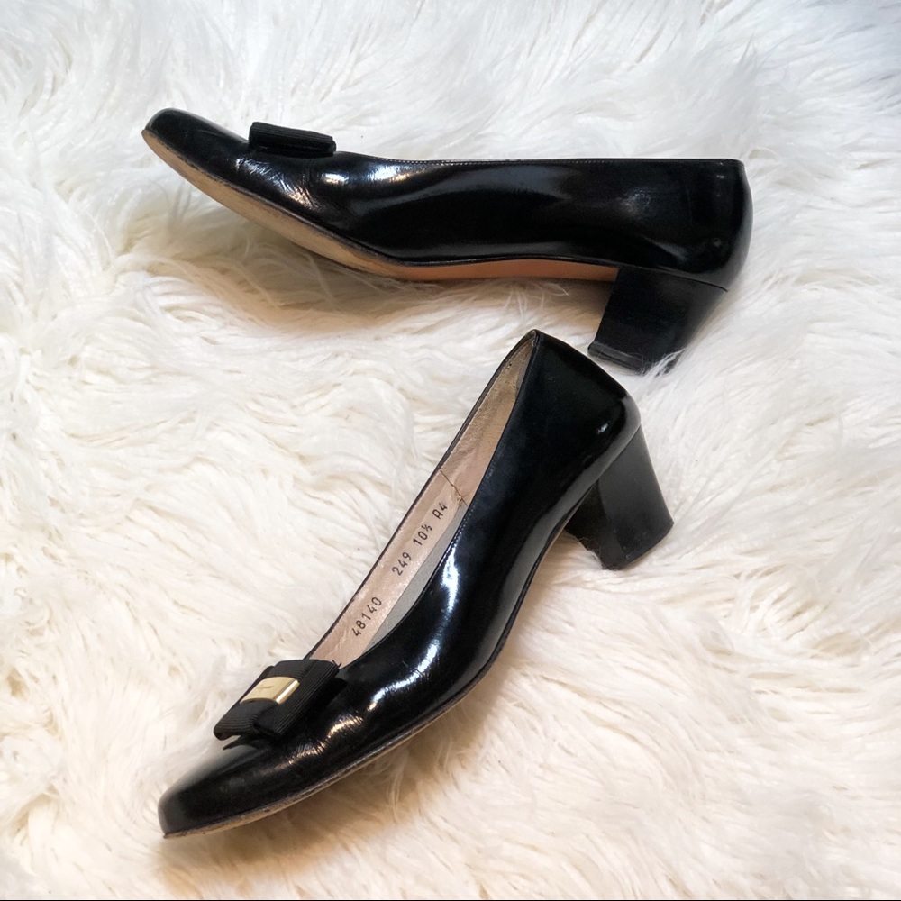 Salvatore Ferragamo Boutique Bow Pumps 10AAAA